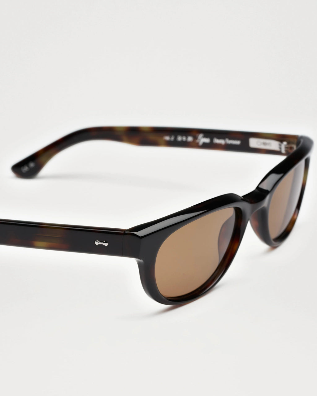 Lyra - Dusty Tortoise