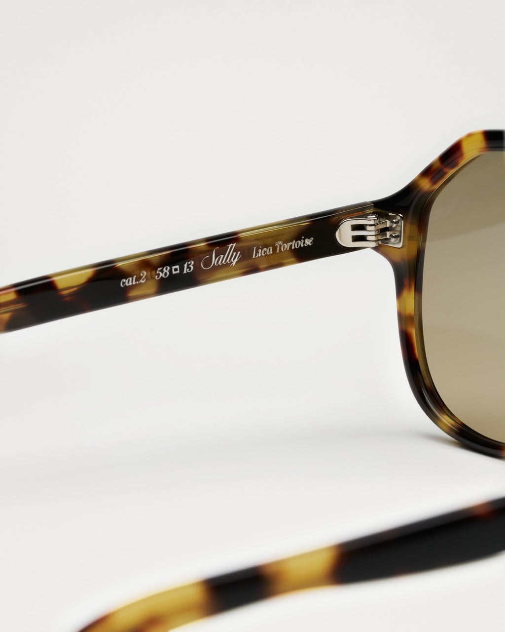 Sally - Light Tortoise
